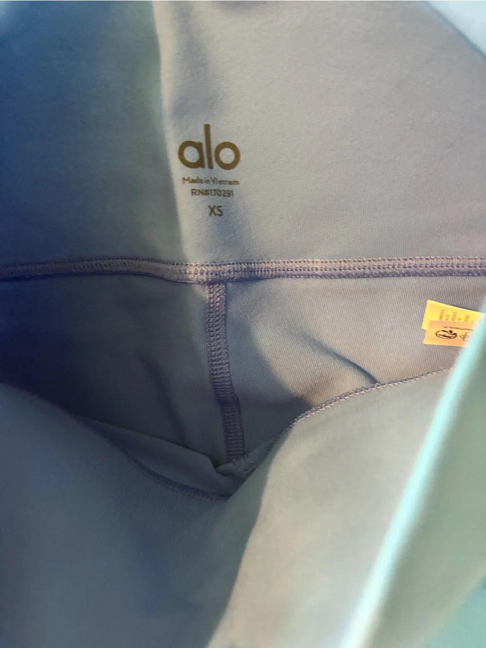 NWT ALO Yoga Splendor Bra & Airbrush Leggings Set XS/XXS (Crystal Clear Blue)